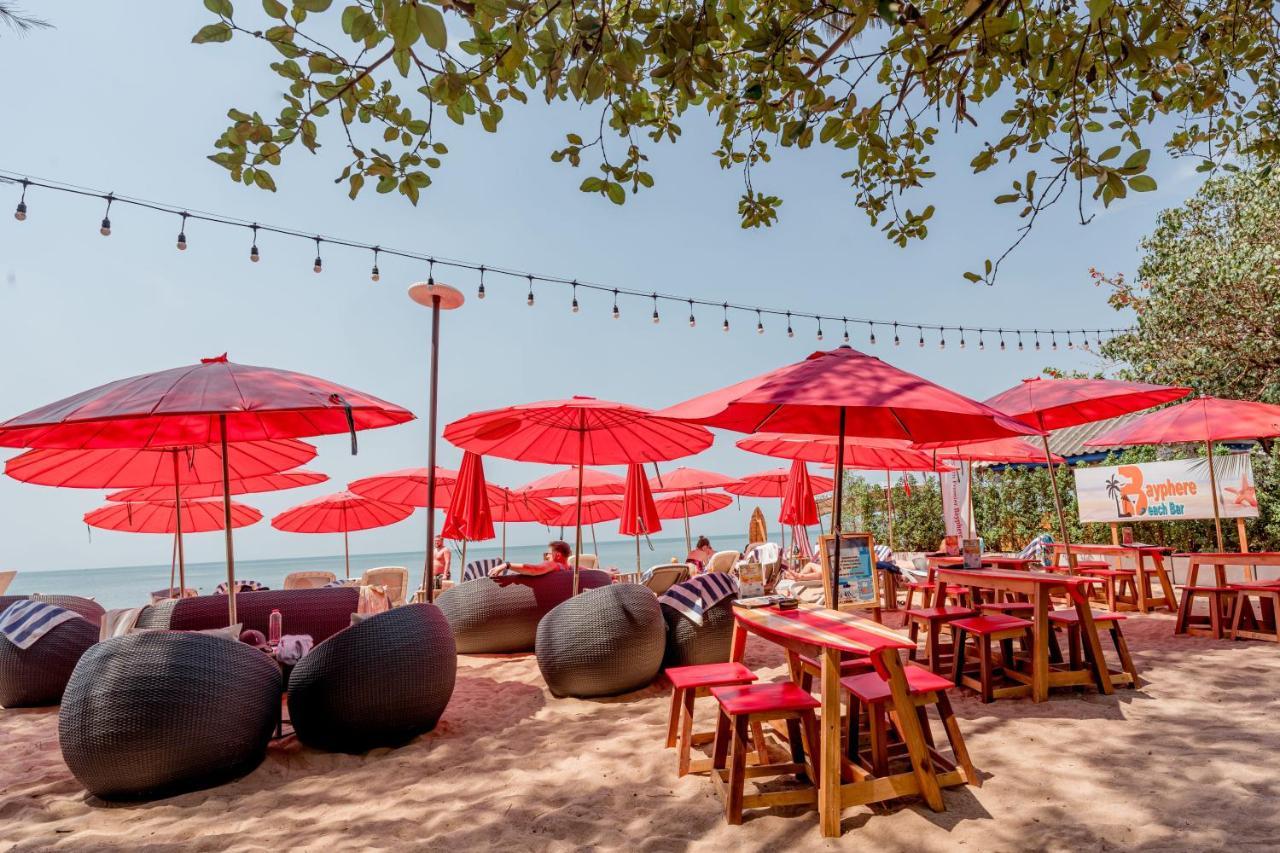 Bayphere Hotel Pattaya Jc Na Chom Thian Εξωτερικό φωτογραφία Beach bar in Pattaya, Thailand